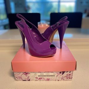 Shoe Dazzle “Zinnia” Patent Open Toe Pumps